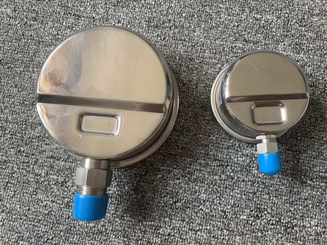 ĐỒNG HỒ ĐO ÁP SUẤT SKON 124.21 2 ĐỒNG HỒ ĐO ÁP SUẤT SKON 124.21 2