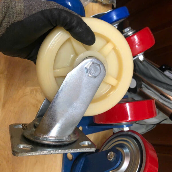 Hinh-thuc-te-banh-xe-day-nhua-PP-BXD027-4in-5in-6in-8in.jpg Hinh-thuc-te-banh-xe-day-nhua-PP-BXD027-4in-5in-6in-8in.jpg